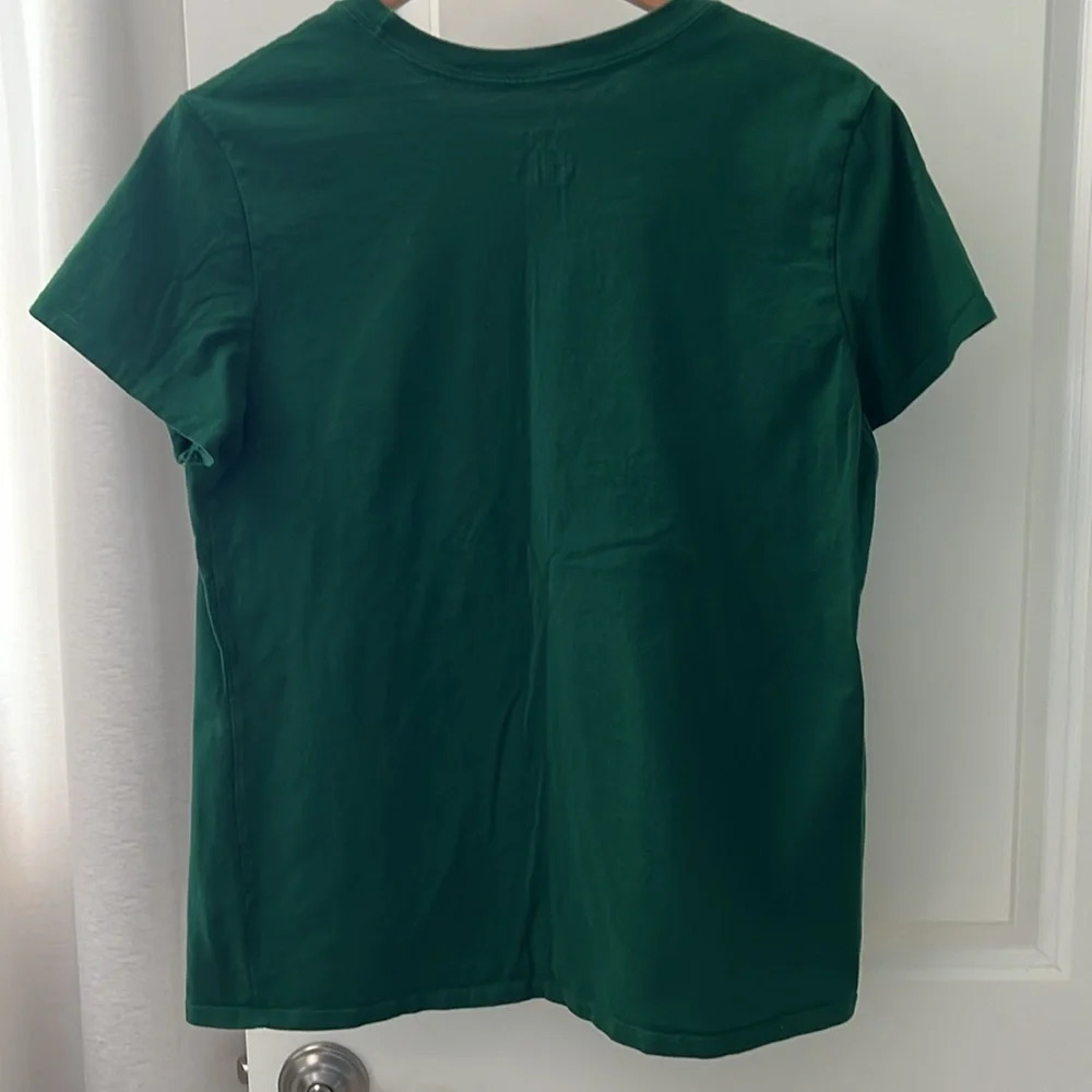Christmas T shirt. “Grandma’s coming to town” - Picture 5 of 6